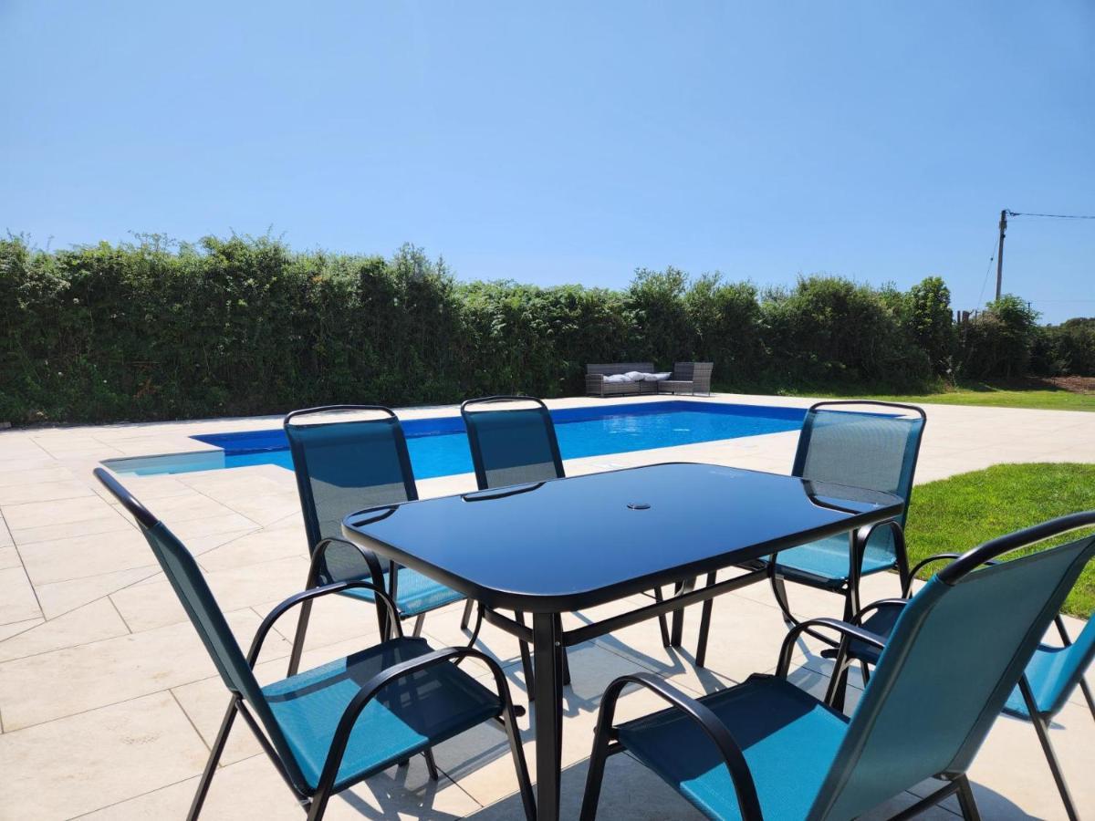 Sea View - 1 Bed Suite - Ocean Breeze - Port Eynon Ngoại thất bức ảnh